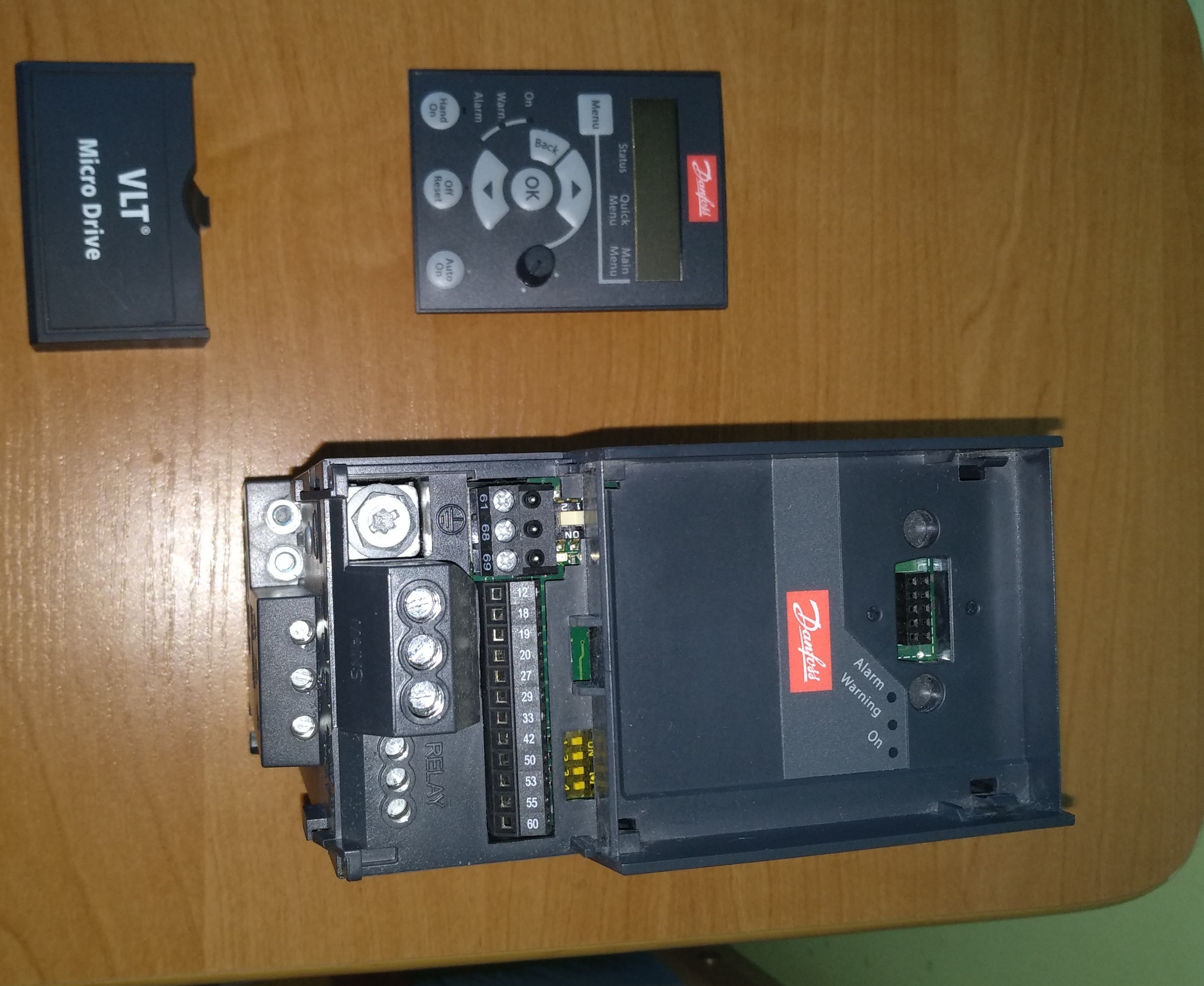 [Sprzedam] Falownik Danfoss FC51 0.37kW - elektroda.pl