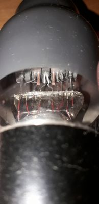 Lampa elektronowa bez oznaczeń - co to za model? Lampa elektronowa bez oznaczeń - co to za model?