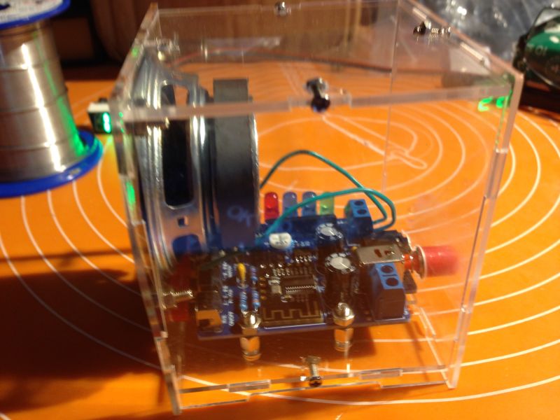 Mała kolumna DIY z Bluetooth. Recenzja zestawu do samodzielnego montażu.