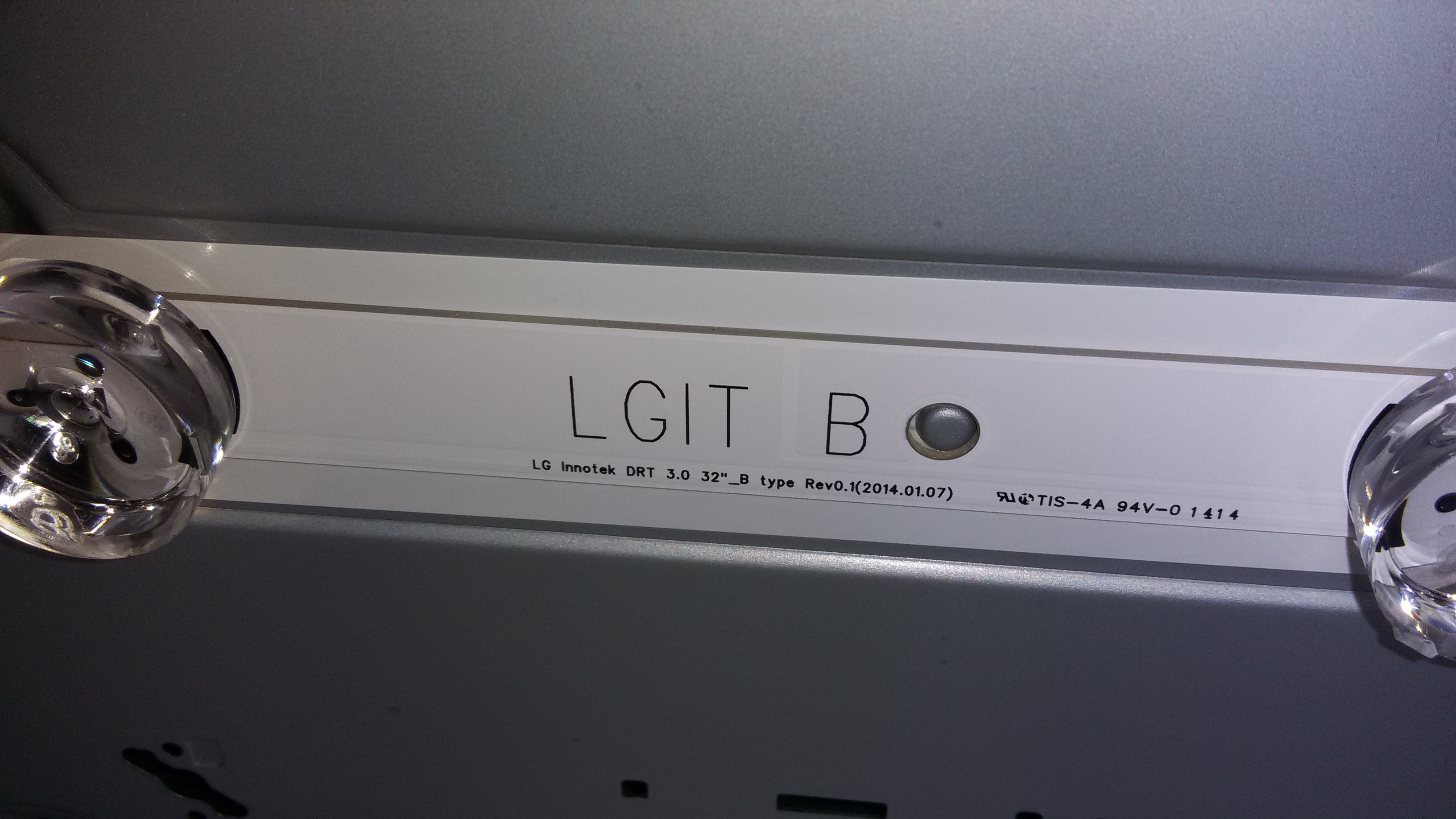 [Kupię] Listwy LED LGIT A/B z soczewkami do TV LG 32LB561B HC320DXN