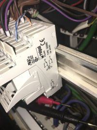Sterowanie bramą Hormann przy użyciu Arduino/Raspberry Sterowanie bramą Hormann przy użyciu Arduino/Raspberry