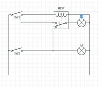 Dwa żródła zasilania dla jedne z kilku żarówek w obwodzie.