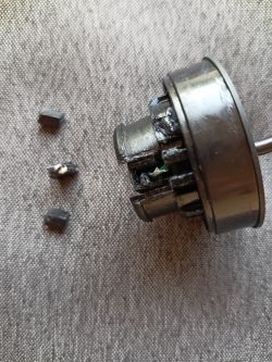 Hulajnoga Zamelux E9 - brak reakcji na manetkę gazu