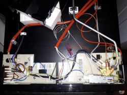 Jak działa regulator temperatury w lodówce DOMETIC RF60 na gaz/230V?