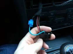 Audi A4 B6 2004 Wagon, Chorus 2 Radio: Button Illumination & Auto On/Off Issue - Kamil Kupiec