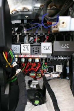 Schemat elektryczny podłączenia ECU z Passata B5 do VW T3 - zasilanie i sygnały