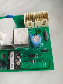 LNK304GN czy LNK304PN - zgodność i technika lutowania oraz dobór rezystora 47R