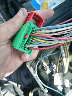 Peugeot 307: Horn and Window Washers Not Working Despite BSM Module Replacement