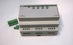 F&amp;Home mH-RE4 home automation controller with removed connectors.