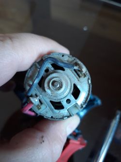 Bosch GSR 14,4-2-LI - Sparking - worn brushes - how to replace? Bosch GSR 14,4-2-LI - Sparking - worn brushes - how to replace?