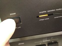 Wnętrze wzmacniacza Technics SU-V660 Wnętrze wzmacniacza Technics SU-V660