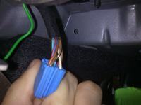 Audi A4 B5 1996 - Identyfikacja kabli w kostce wzmacniacza do radia