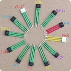 Różne modele czujników Hallotronów ułożone w kształcie koła.