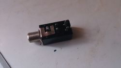 Szukam gniazda Jack 6.3 stereo z wyłącznikiem 5-pin, jak na zdjęciach