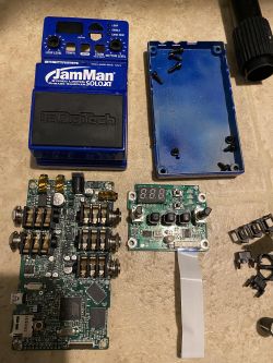 Looper Digitech Jamman solo xt - Szukam schematu, podłączyłem odwrotnie zasilani