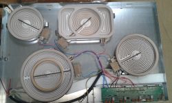 Kuppersbusch EKE 804.2J-66 - Jak podłączyć zasilanie