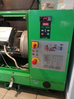 Danfoss VLT 2800: Ustawienie start/stop przy 7-9bar z czujnikiem 4-20mA