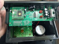 Radio TCM nie reaguje na włącznik - jak diagnozować usterkę?