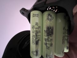 Jakie akumulatorki Ni-MH wybrać do pompki: 4x500mAh czy nowsze, o większej pojemności?