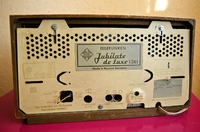 Telefunken Jubilat de Luxe - Radio po właczeniu buczy w głośniku . Telefunken Jubilat de Luxe - Radio po właczeniu buczy w głośniku .