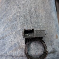 Ford Ranger 2014r: Jak naprawić pętlę immobilizera po kradzieży? Brak kostki, poobcinane kable