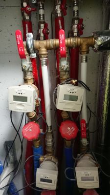 Central Heating Water Temp Issues in Block of Flats: CO Meters, 52°C vs 80°C Input, 25°C Return