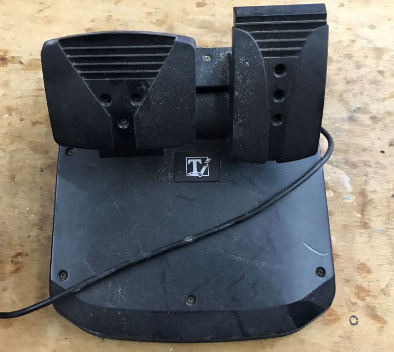 How a racing set is built - steering wheel and pedals for USB/Playstation and PS/2