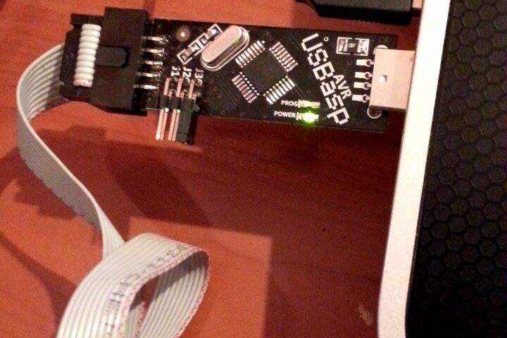 Jak przeprogramować moduł ATmega8 microBOARD-M8 w ST Visual Develop?