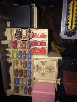 Renault Master III 2.3 dci 2014r - Brak świateł obrysowych