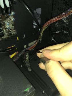 Problem z podłączeniem kabli od obudowy iBox Passion V5