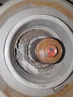 Electrolux EWT1266EDW - uszkodzenie bębna, możliwość wymiany łożyska?