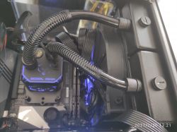 Odpowietrzanie układu wodnego chłodzenia komputera - metody i bezpieczeństwo, sprzęt Alphacool