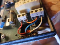 Zmiana regulatora Termet rt-2 na Auraton Draco: różny rozdział kabli