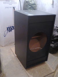 Trójkątny Subwoofer na B&C 18PS76 Trójkątny Subwoofer na B&C 18PS76