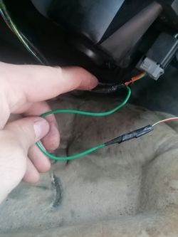 Mondeo mk3 2.0 tdci kombi - Syrena alarmu, demontaż jak to zrobić?