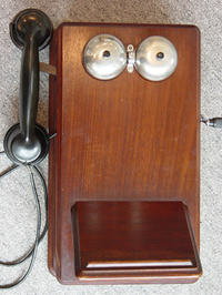 Stare aparaty telefoniczne sprzed 1950 - zdjęcia, schematy, wymiana części