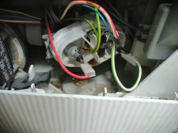 Bosch SRI53E05EU - Brak napięcia na grzałce w programach 50, 65. Termostat czy programator?