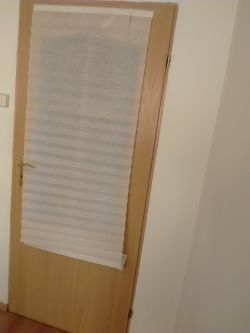 How to Remove Internal Doors with Screw-In Hinges: Resolving Lifting Resistance Issues