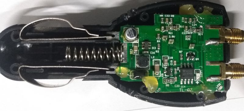 Lokalizator? Znalazłem dziwne urządzenie namierzające.