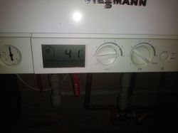 Palnik Viessmann Vitopend 100 nie załącza się do końca - brak ikony działania