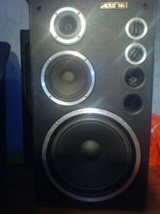 Yamaha A-700 vs A-520 vs A-720 – który wzmacniacz do kolumn A140 80W wybrać?