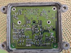 Astra G 1.7 DTi - Jak wyjąć płytkę ze sterownika pompy po rozlutowaniu?