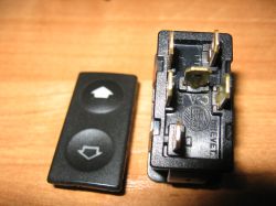 Uniwersalny przełącznik - Kostka podłączenia przełącznika