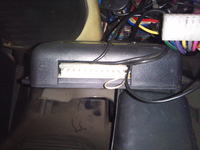 Jak rozpoznać model auto alarmu Mitsubishi po zdjęciach i dobrać nową centralkę?