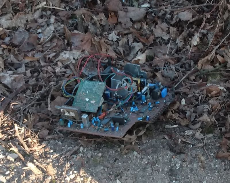 Wojna? Brak zasilania? Czyli awaryjne ładowanie urządzeń mobilnych