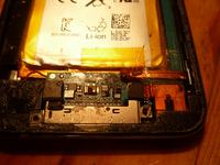 iPod Touch 4g nie reaguje na ładowanie - możliwe uszkodzenie złącza?