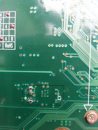 HP nx7400 po zalaniu winem – brak obrazu, uszkodzone ścieżki i MOSFET U31
