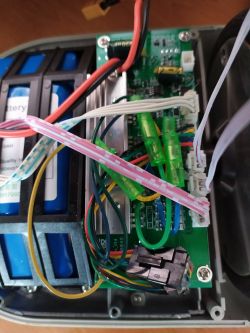 Brak reakcji e-slide ES665CG po ładowaniu - uszkodzona płyta?