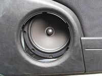 Mitsubishi Carisma - Montaż głośników w drzwiach