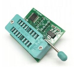 1.8V adapter with ZIF socket and voltage level shifting components on PCB